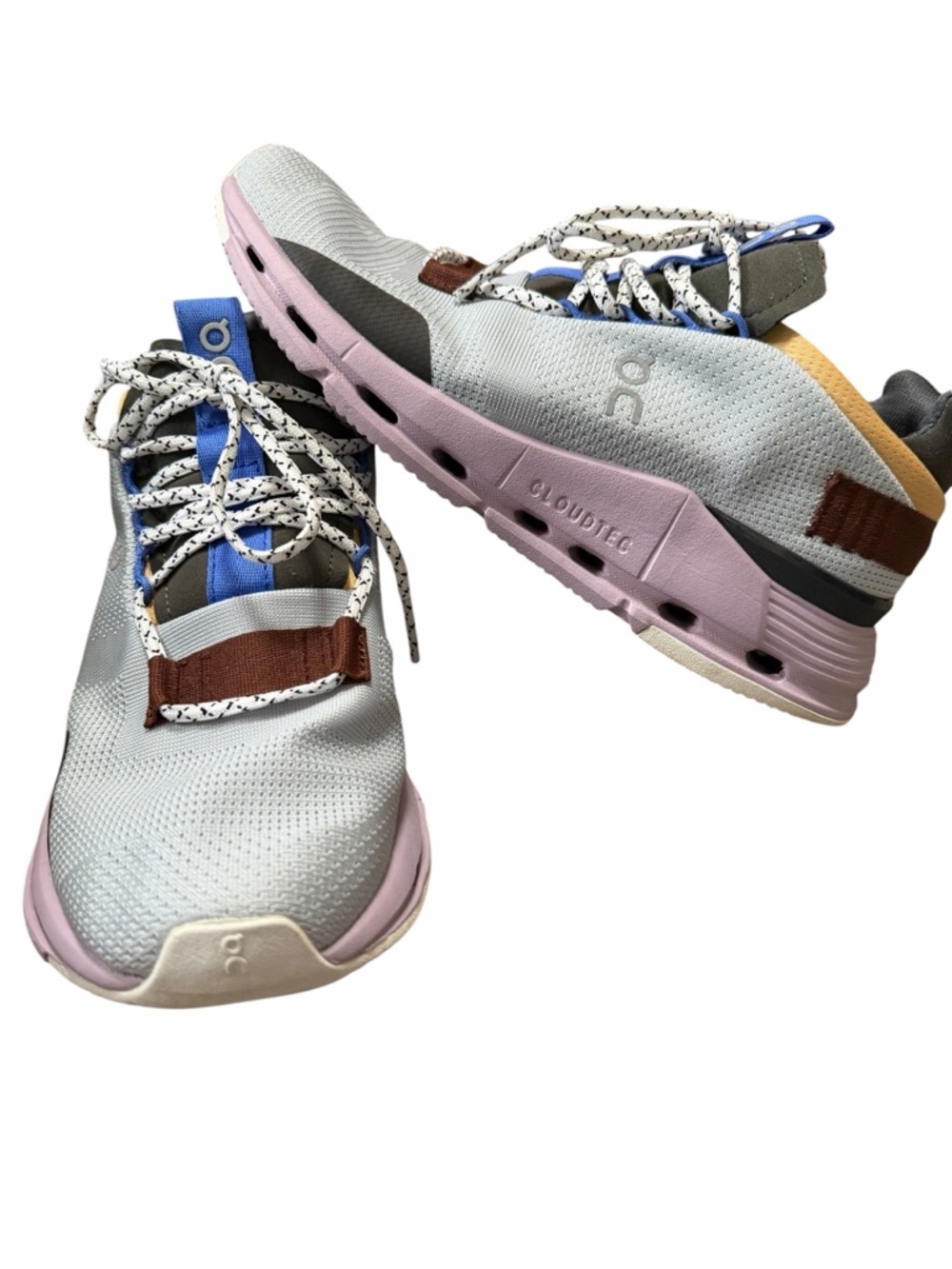 On Cloud Womens Cloud Nova Lace Up Sneakers  Size 7